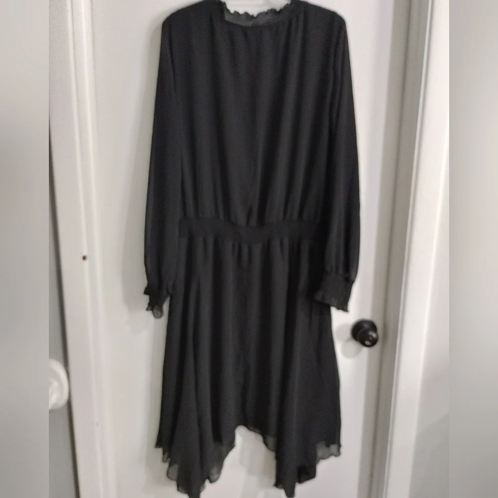 Dress 👗 - Picture 5 of 7